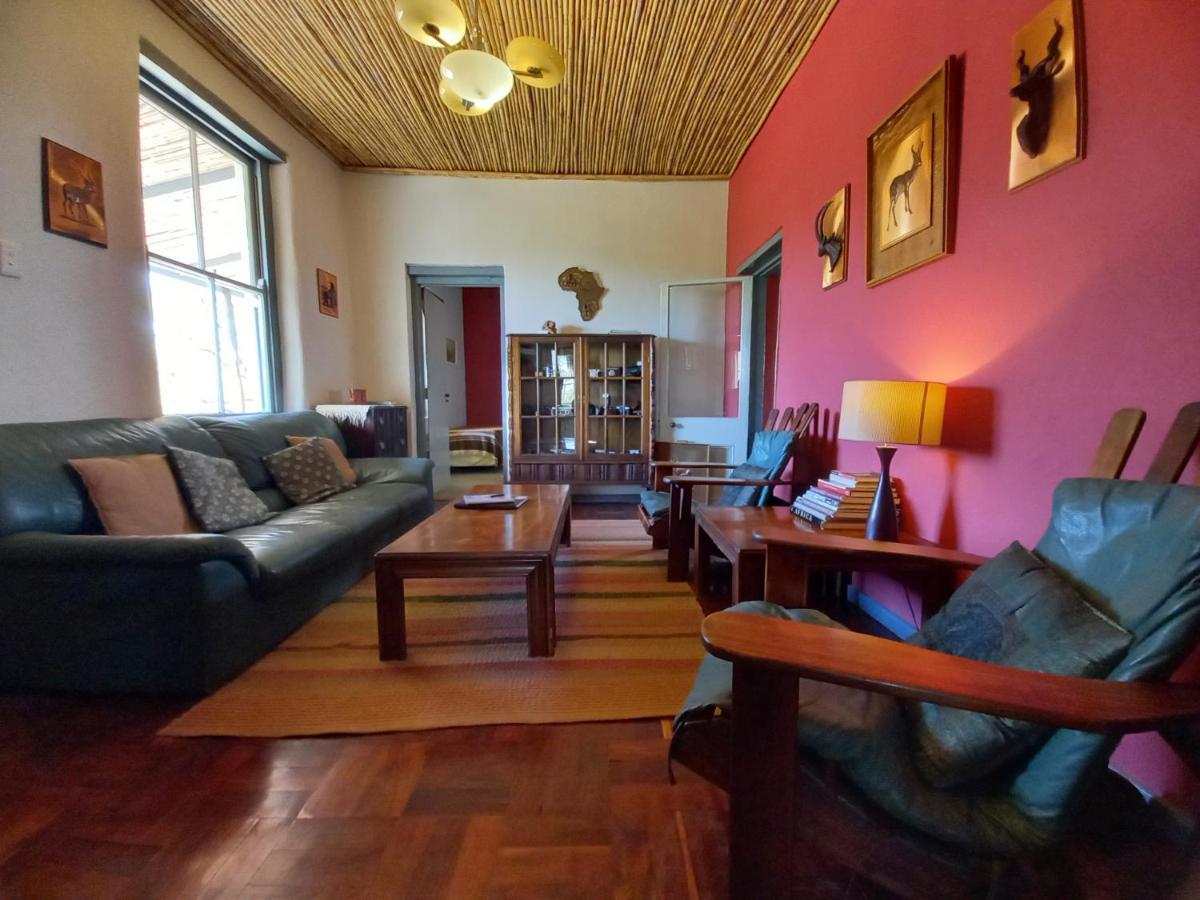 Wolverfontein Karoo Cottages Ладисмит Екстериор снимка